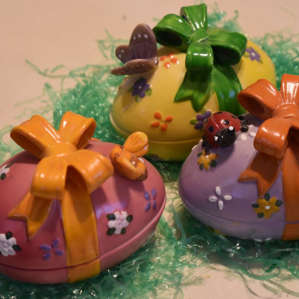 Ceramic Painted Easter Egg Boxes
